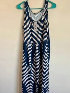 New Wiholl Navy and Cream Chevron Print Dress